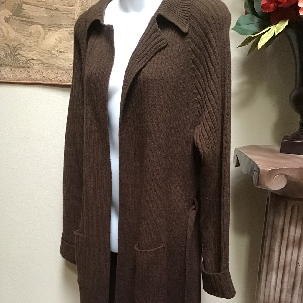 BROWN SWEATER BY CAROLYN TAYLOR, XL, long sleeve, collared, belt